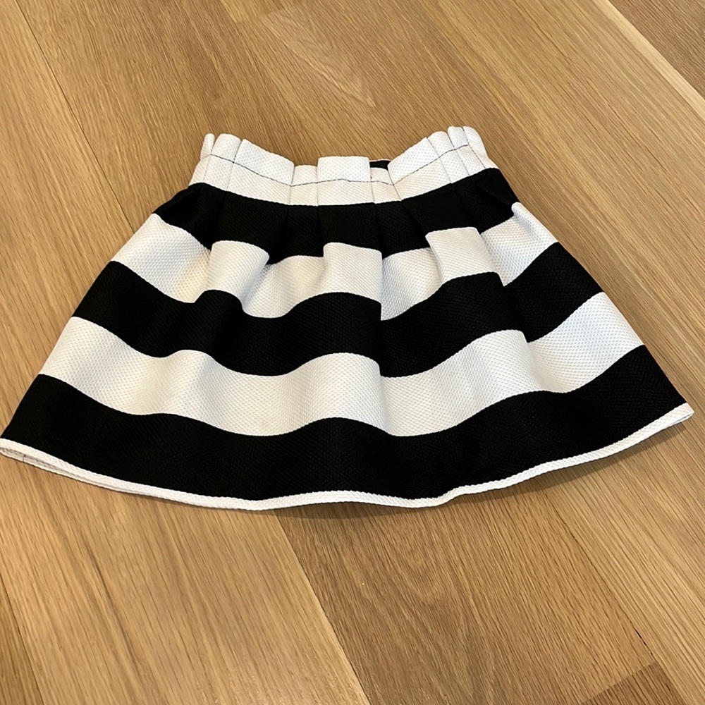 Deux par deux black and white paper bag, waste skirt, size 4